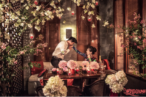 杭州奢华求婚，女主角高颜值成看点.png